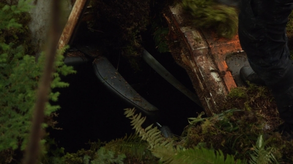 The Earth Kills Season One Episode Three-1719

