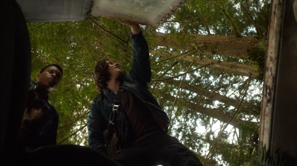The Earth Kills Season One Episode Three-1716
