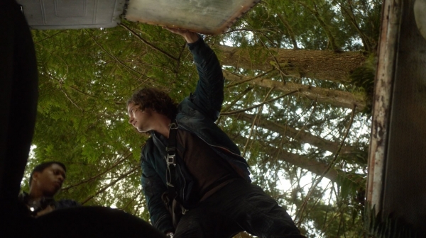 The Earth Kills Season One Episode Three-1708
