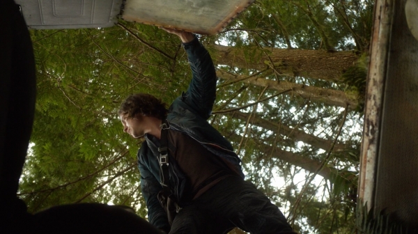The Earth Kills Season One Episode Three-1707

