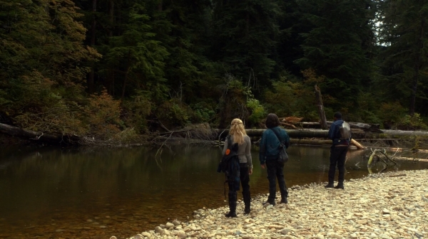 The Earth Kills Season One Episode Three-1637
