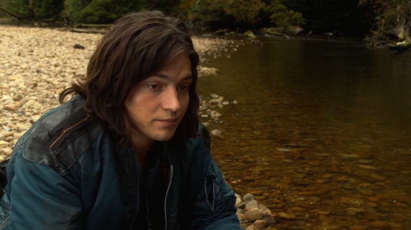 The Earth Kills Season One Episode Three-1620
