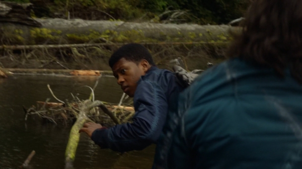 The Earth Kills Season One Episode Three-1607
