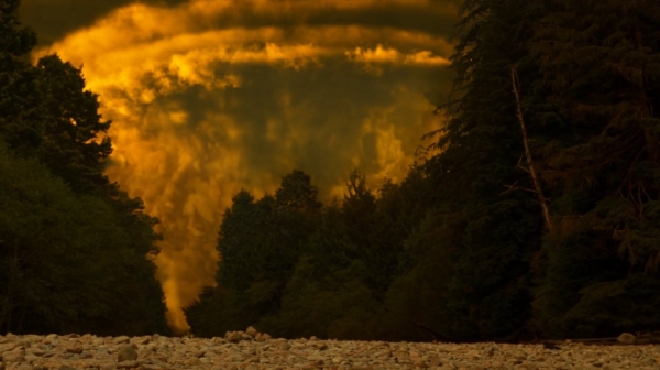 The Earth Kills Season One Episode Three-1589
