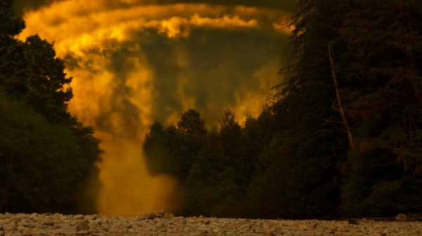 The Earth Kills Season One Episode Three-1587
