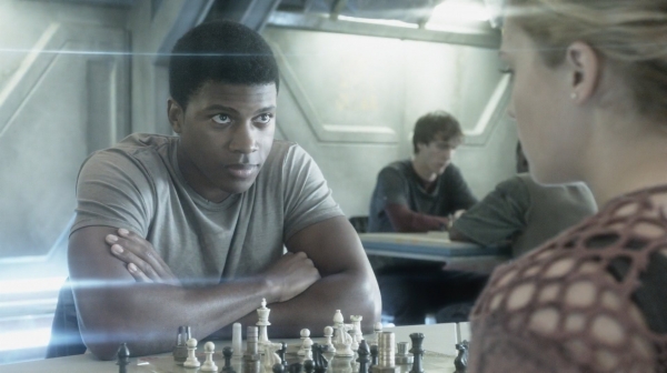 The Earth Kills Season One Episode Three-1572
