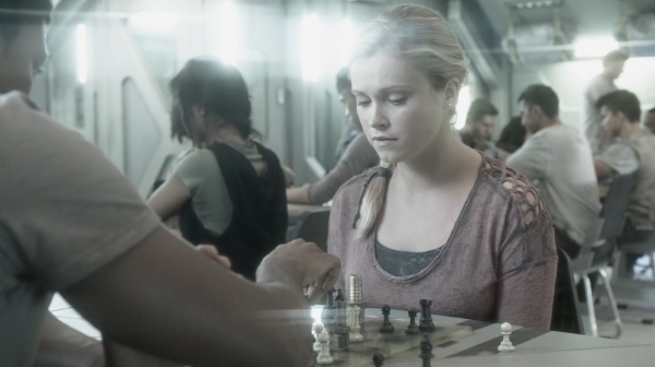 The Earth Kills Season One Episode Three-1560
