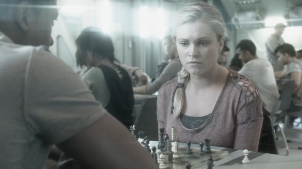 The Earth Kills Season One Episode Three-1557
