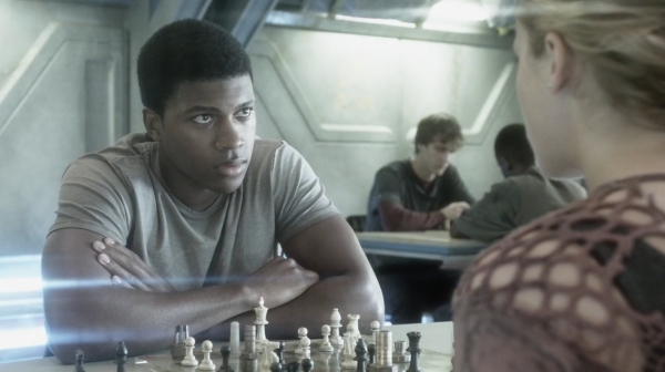 The Earth Kills Season One Episode Three-1548
