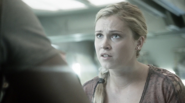 The Earth Kills Season One Episode Three-1521
