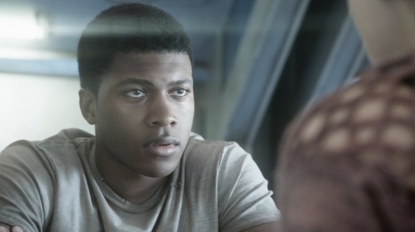 The Earth Kills Season One Episode Three-1508
