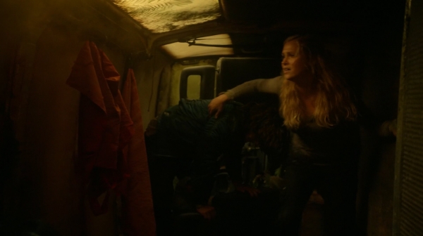 The Earth Kills Season One Episode Three-1483
