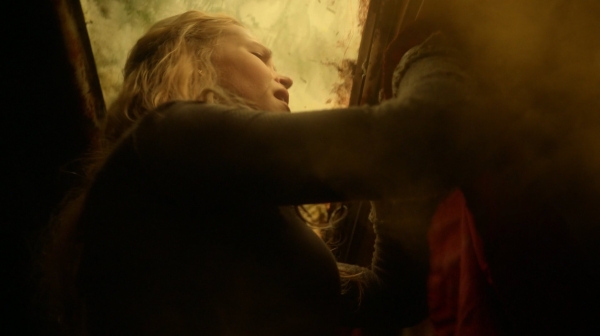 The Earth Kills Season One Episode Three-1479
