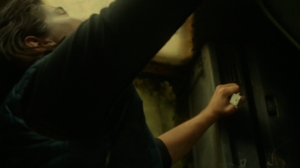 The Earth Kills Season One Episode Three-1438
