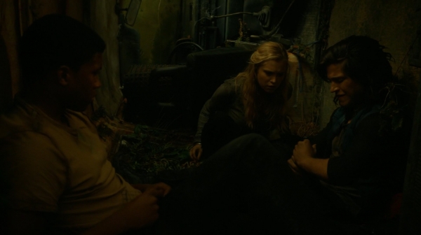 The Earth Kills Season One Episode Three-1414
