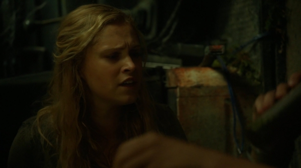 The Earth Kills Season One Episode Three-1410
