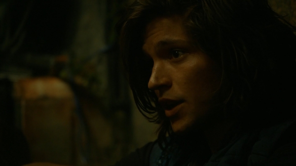 The Earth Kills Season One Episode Three-1398
