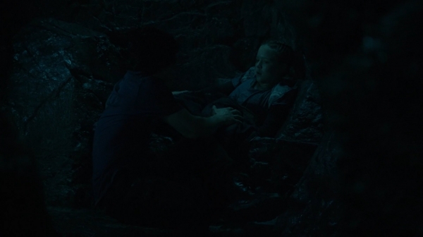 The Earth Kills Season One Episode Three-1373
