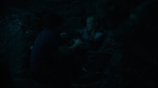 The Earth Kills Season One Episode Three-1371

