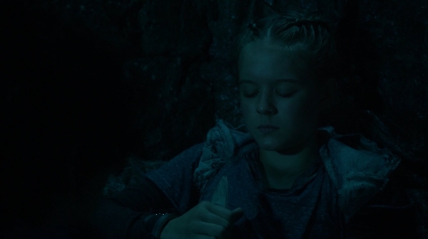 The Earth Kills Season One Episode Three-1291
