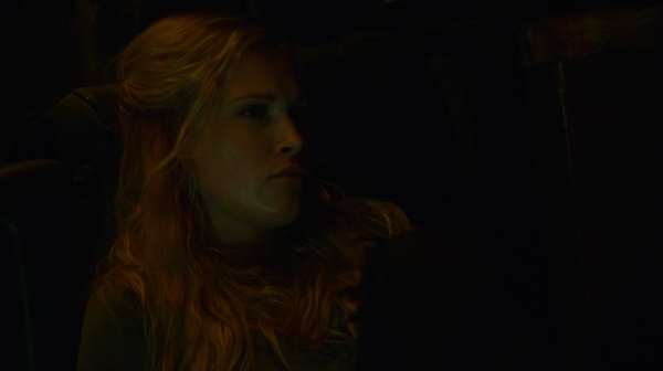 The Earth Kills Season One Episode Three-1266
