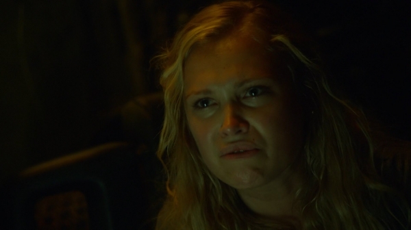 The Earth Kills Season One Episode Three-1198
