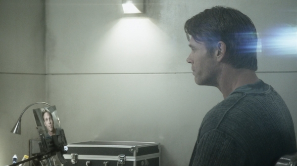 The Earth Kills Season One Episode Three-1064
