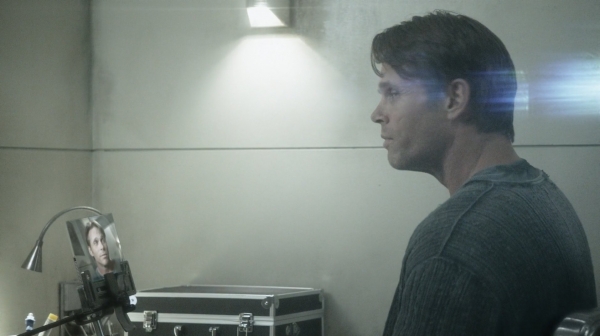The Earth Kills Season One Episode Three-1062
