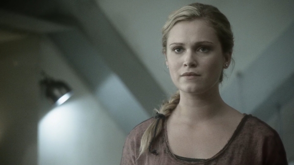 The Earth Kills Season One Episode Three-1053
