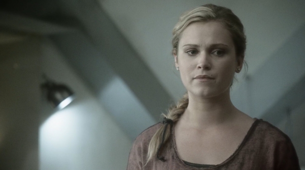 The Earth Kills Season One Episode Three-1050
