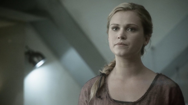 The Earth Kills Season One Episode Three-1047
