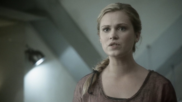 The Earth Kills Season One Episode Three-1034
