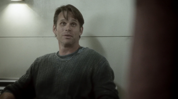 The Earth Kills Season One Episode Three-1031
