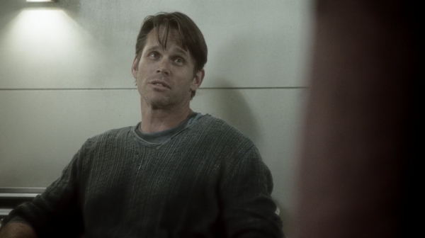 The Earth Kills Season One Episode Three-1029
