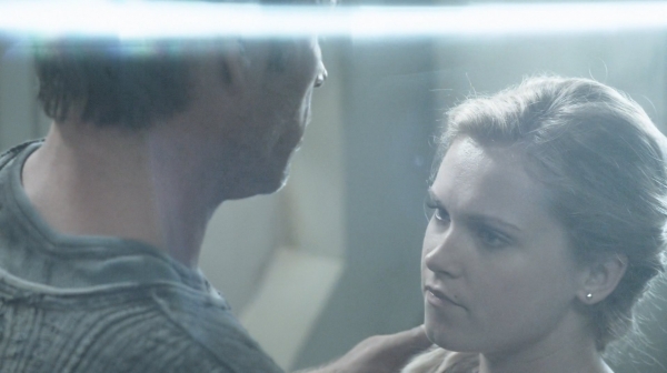 The Earth Kills Season One Episode Three-1014

