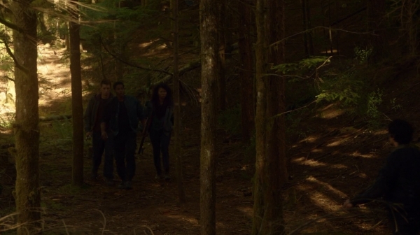 The Earth Kills Season One Episode Three-902
