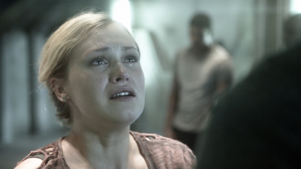 The Earth Kills Season One Episode Three-422
