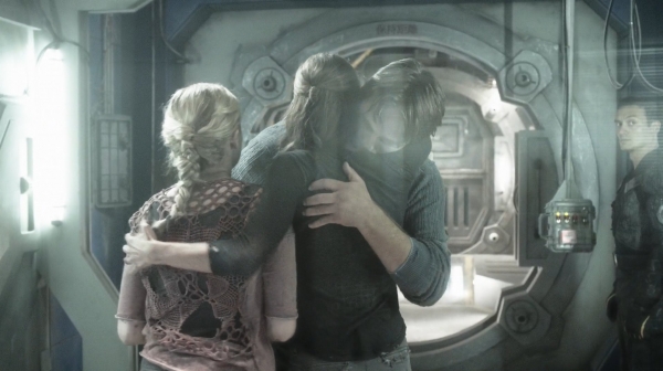 The Earth Kills Season One Episode Three-416
