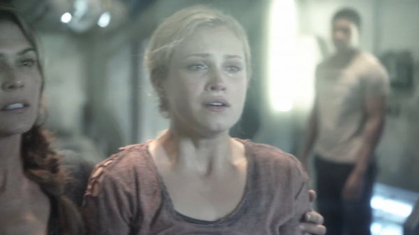 The Earth Kills Season One Episode Three-404

