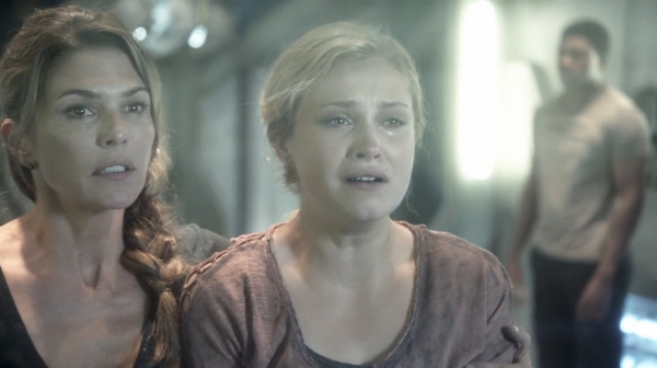 The Earth Kills Season One Episode Three-403
