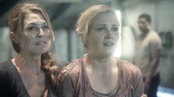 The Earth Kills Season One Episode Three-397
