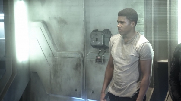 The Earth Kills Season One Episode Three-385
