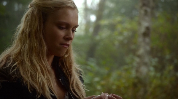 The 100 Captures Murphys Law Season One Episode Four-1393
