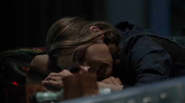 The 100 Captures Murphys Law Season One Episode Four-1351

