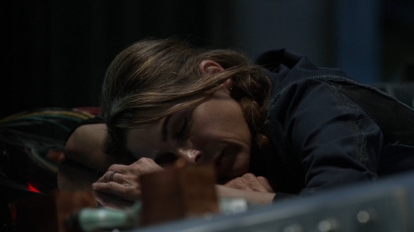 The 100 Captures Murphys Law Season One Episode Four-1350
