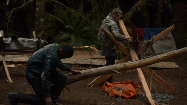 The 100 Captures Murphys Law Season One Episode Four-1276
