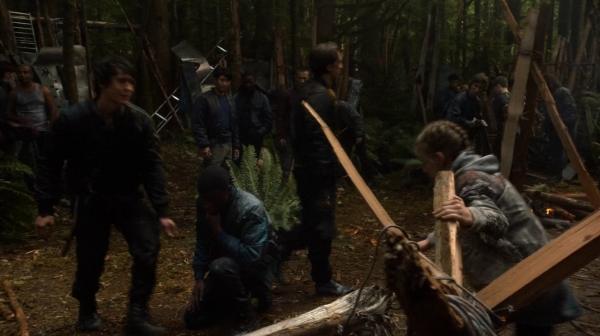 The 100 Captures Murphys Law Season One Episode Four-1263
