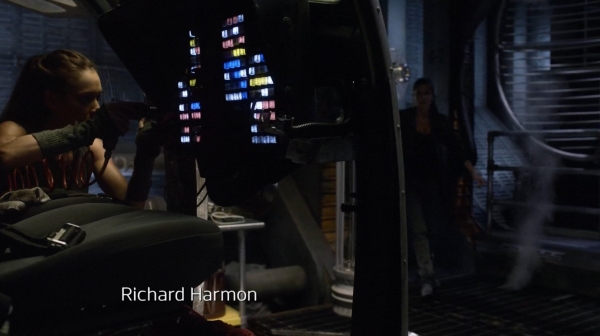 The 100 Captures Murphys Law Season One Episode Four-1165
