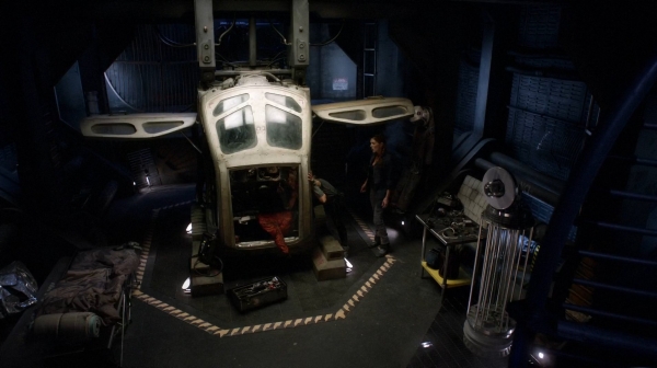 The 100 Captures Murphys Law Season One Episode Four-1159
