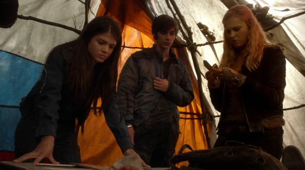 The 100 Captures Murphys Law Season One Episode Four-1127
